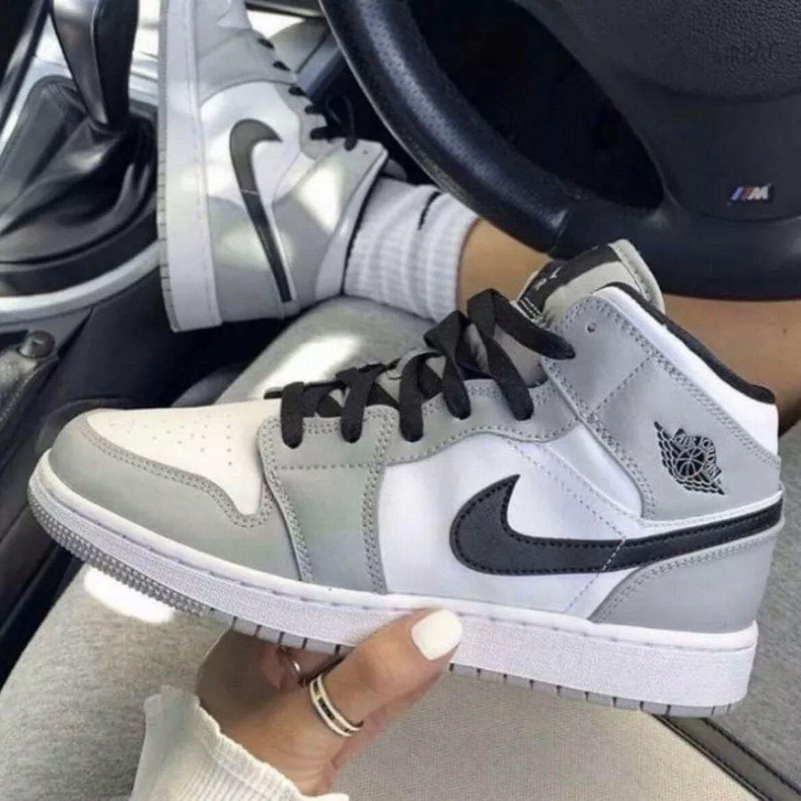 Nike Air Jordan 1 Mid Smoke Grey 灰白黑 煙灰 男女 AJ1