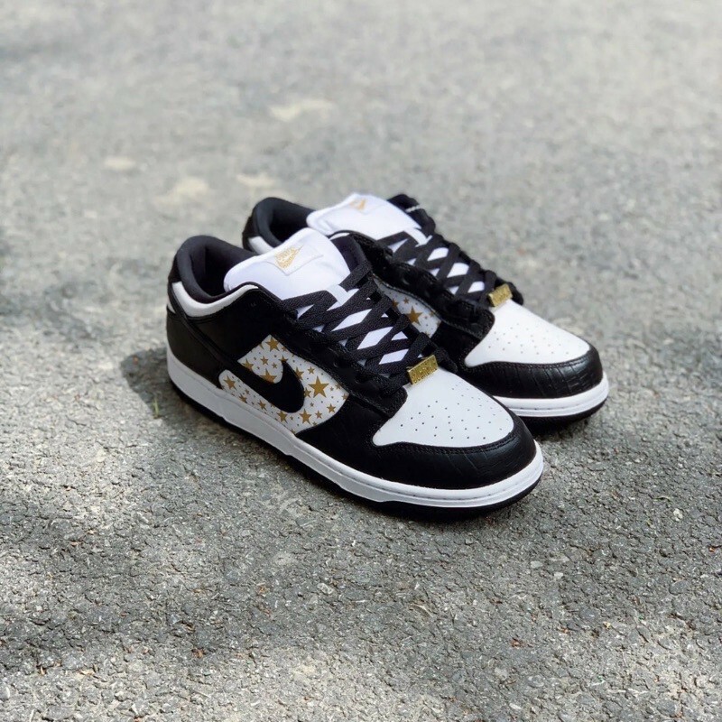 Nike SB Dunk Low x Supreme 聯名 鱷魚紋 星星 熊貓 白金黑 DH3228-102