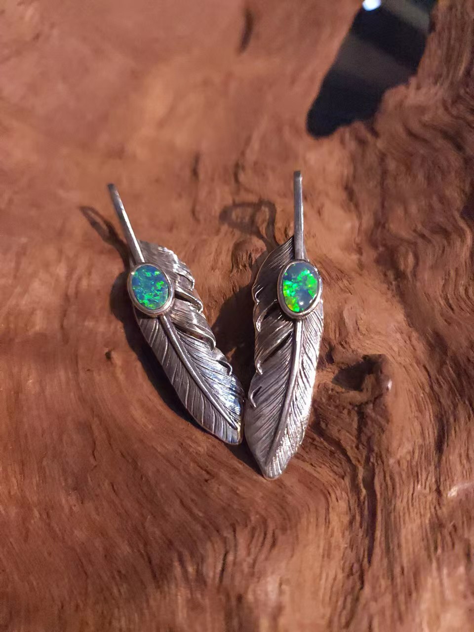 *Black Venom Jewelry-Freedom & Prayer L(7cm)鑲澳洲蛋白石銀羽。