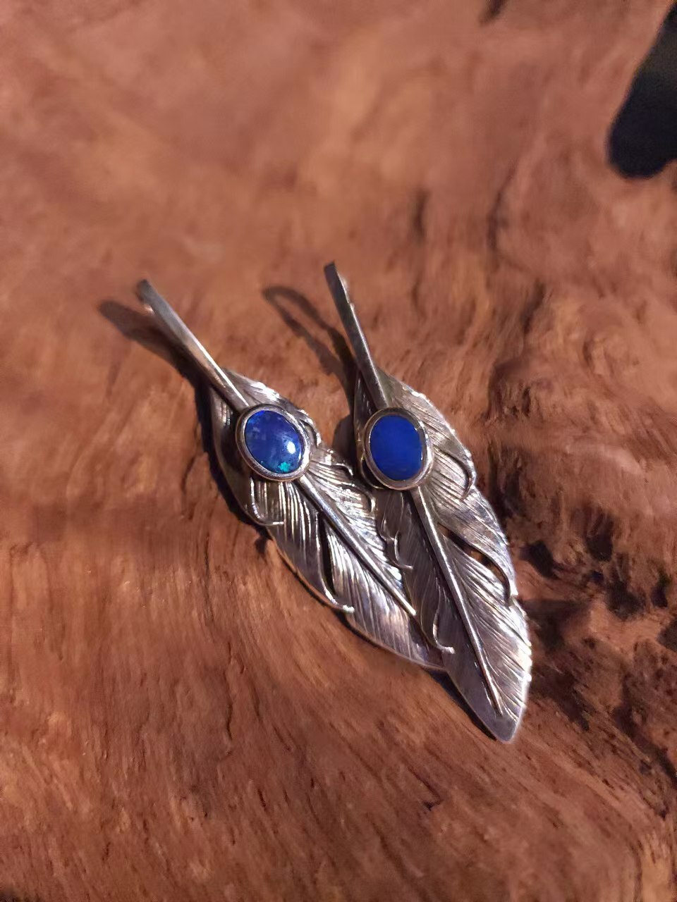 Black Venom Jewelry-Freedom & Prayer M(6cm)鑲澳洲蛋白石銀羽。