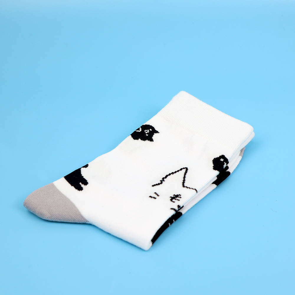 露咖貓聯名・黑炭貓帕吉飛躍