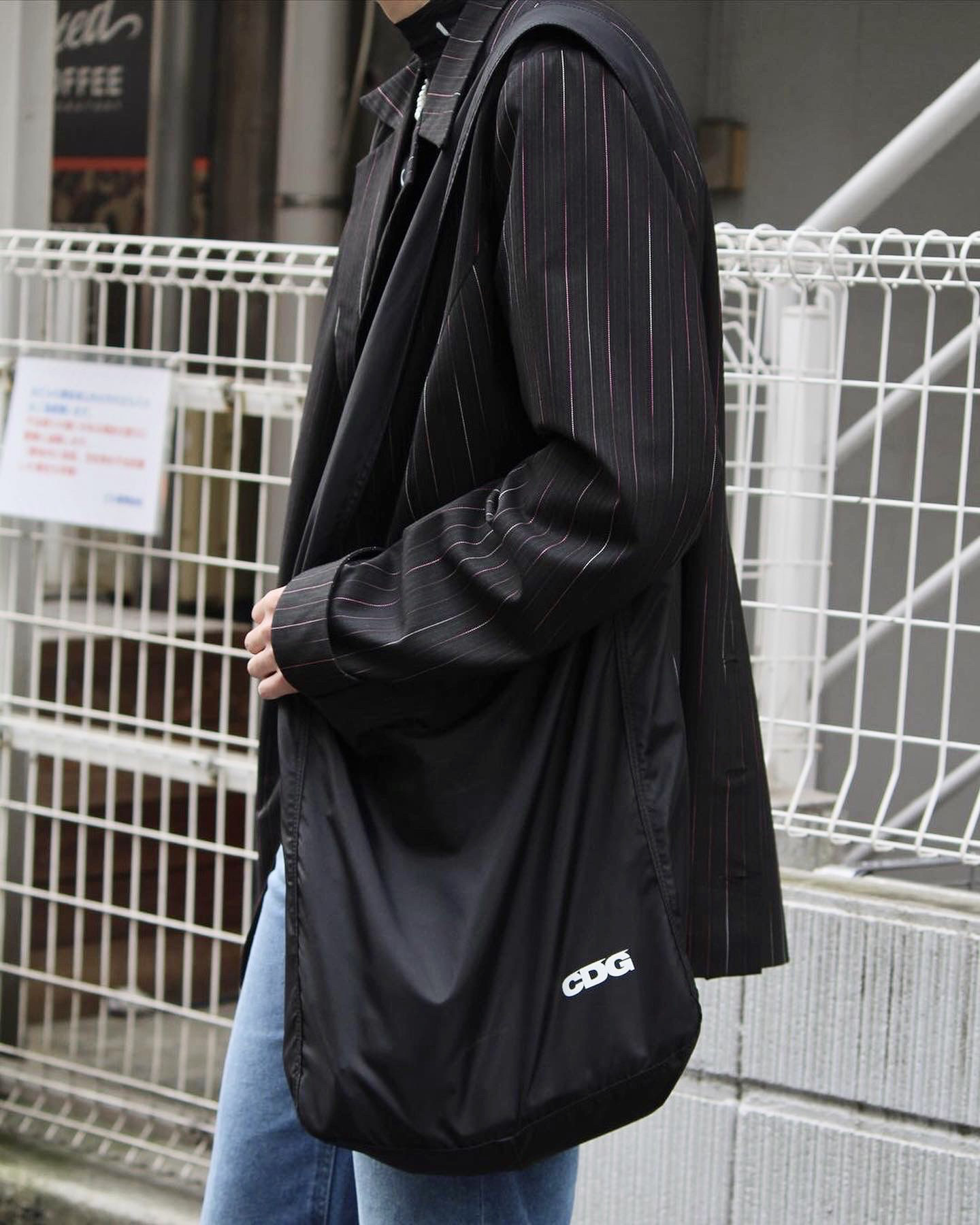 𝐈𝐍 𝐒𝐓𝐎𝐂𝐊!˼ COMME des GARÇONS CDG Small Shoulder