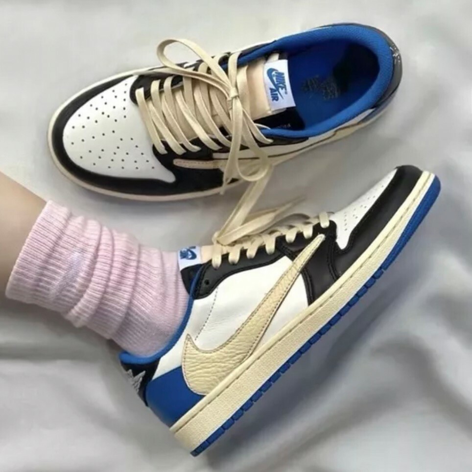 Nike Air Jordan 1 Low x Travis Scott x Fragment 閃電倒鉤 聯名 黑白藍 限量 DM7866-140