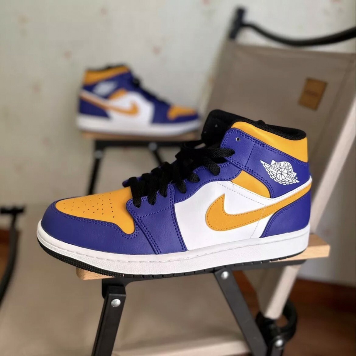 Nike Air Jordan 1 Mid 中筒 湖人配色 紫金白 男鞋 AJ1 DQ8426-517