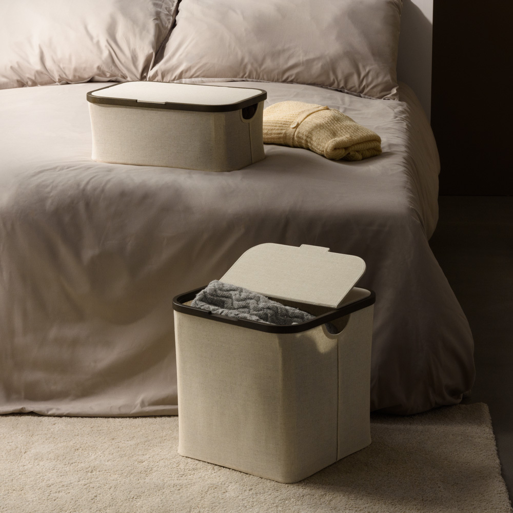 AKORE 可用來裝臥室毛毯、衣物