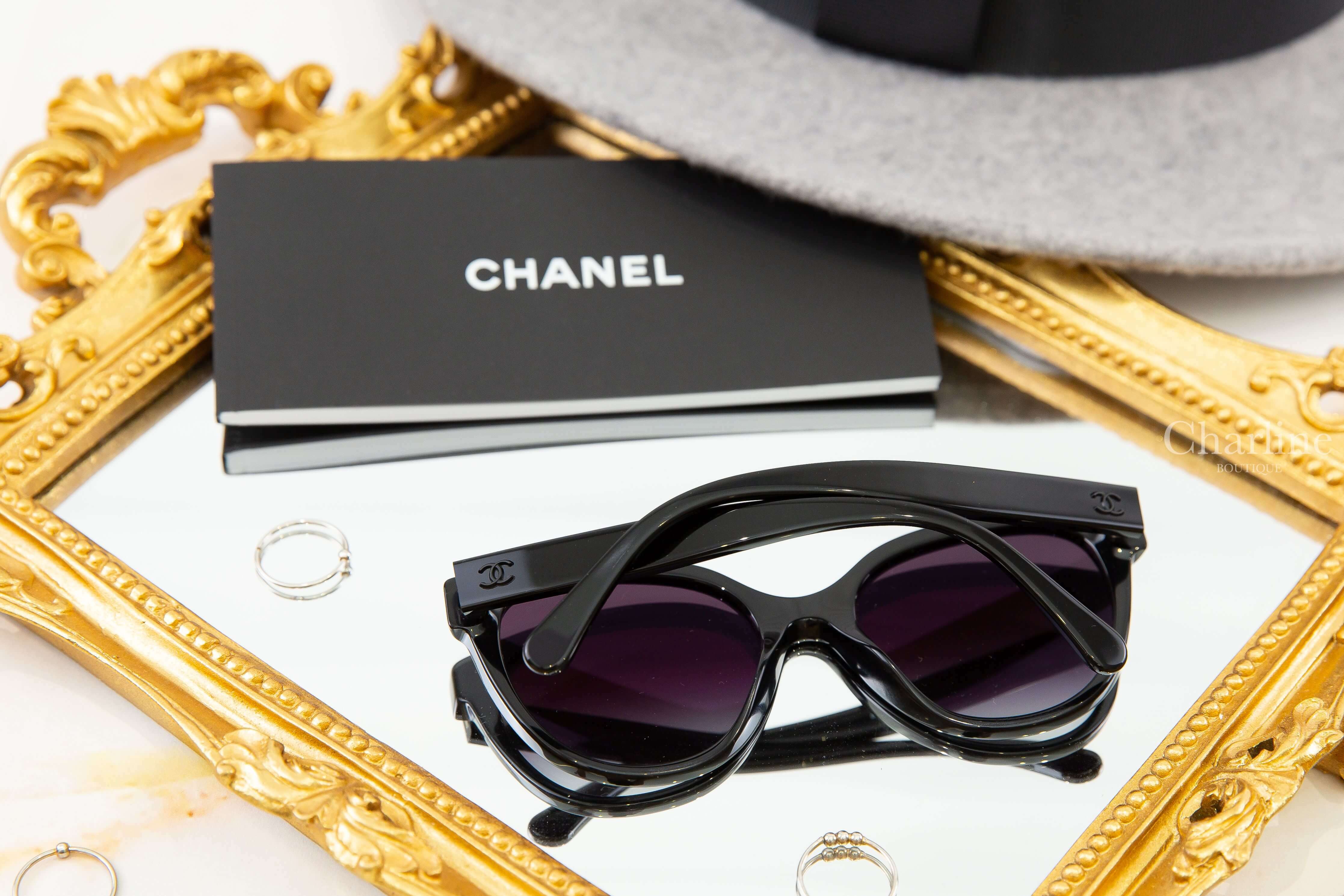 Chanel Butterfly Sunglasses 黑色蝴蝶型灰色鏡片黃字側邊黑CC太陽眼鏡-Charline Boutique 精品代購