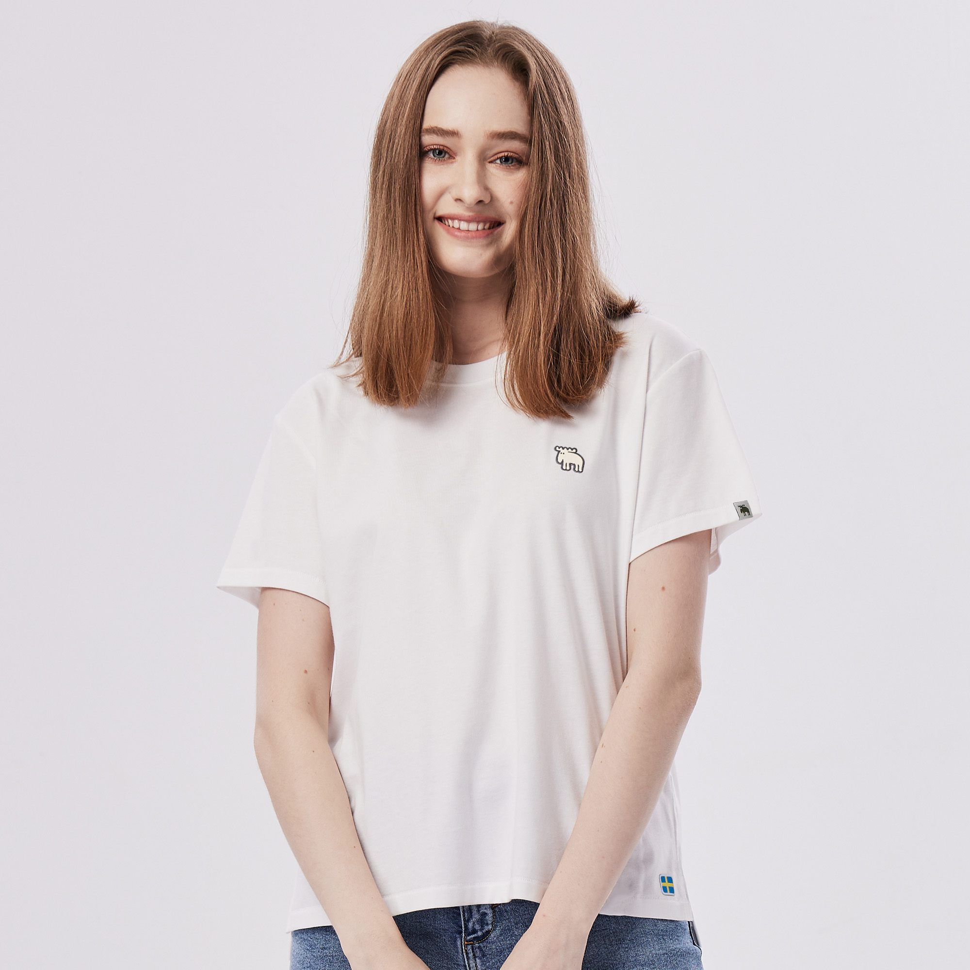 ❄️冰河棉❄️moz瑞典 駝鹿 舒適 冰河棉 100%純棉 涼感 彈力T恤 -百搭白 (亞洲版)男女款