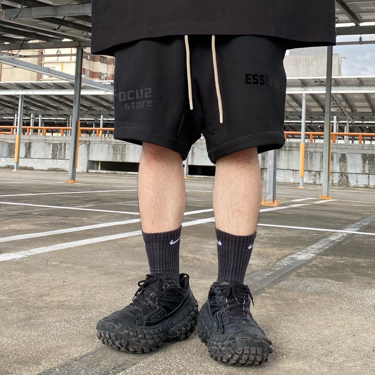【Focus Store】現貨秒發 Fear of God Essentials The Black Collection Short Pants "Jet Black" 短褲 棉質 黑色