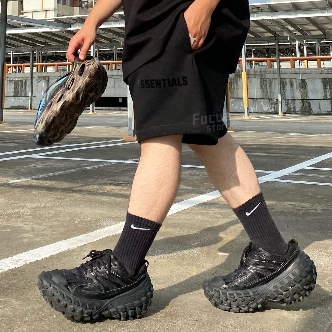 【Focus Store】現貨秒發 Fear of God Essentials The Black Collection Short Pants "Jet Black" 短褲 棉質 黑色