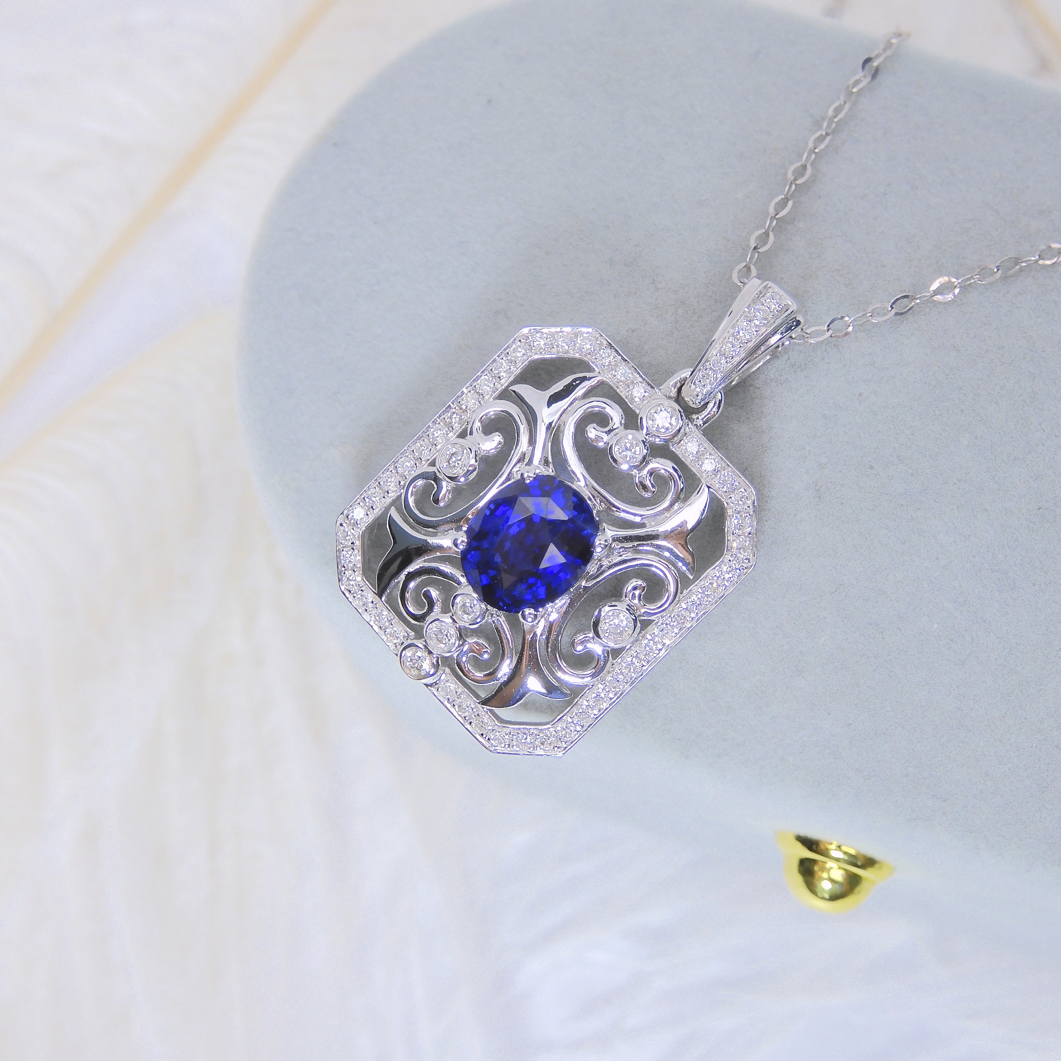 18K金 1.47ct 藍寶石吊墜 (配國際證書)