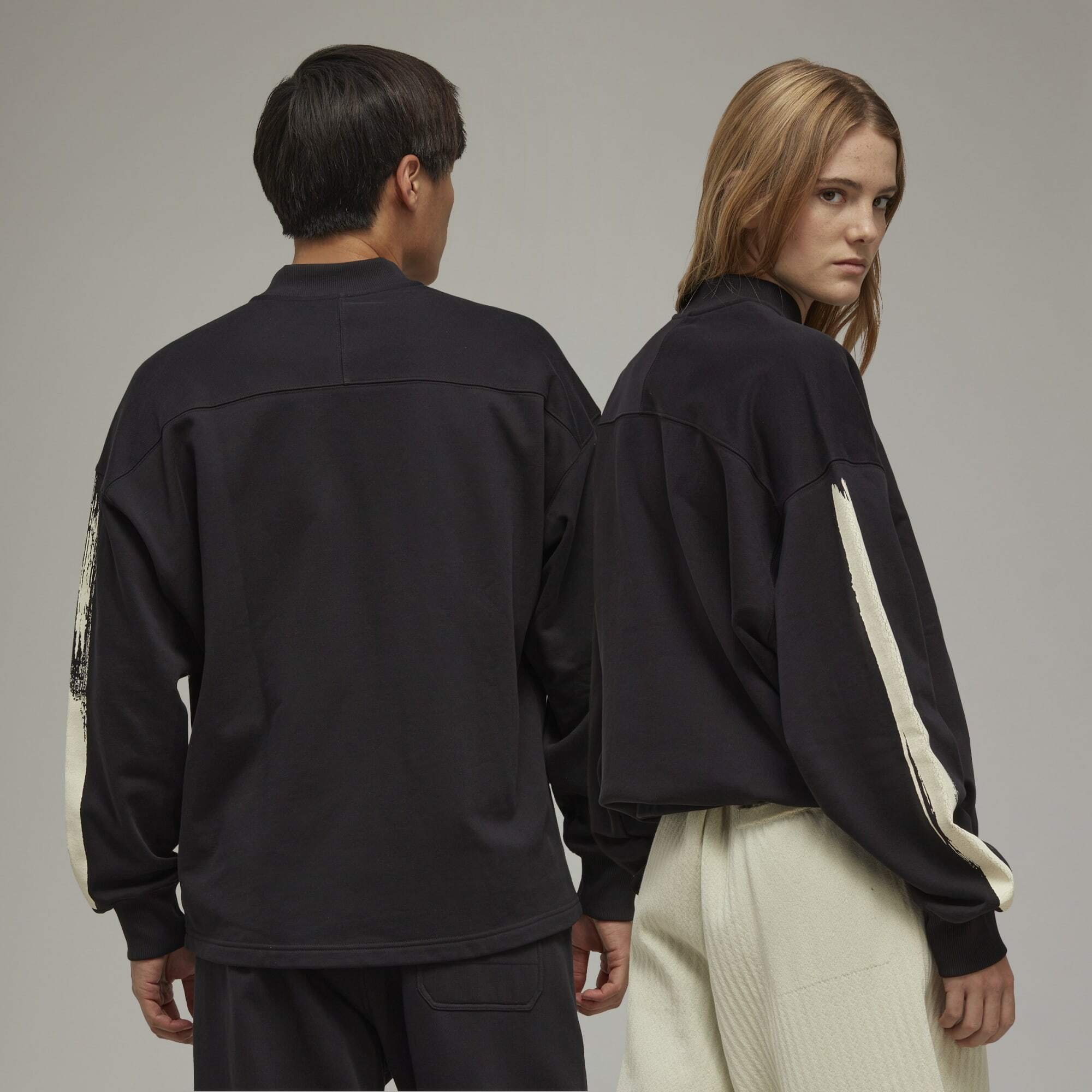 【 Y-3 GFX LOG FT CREW 半拉鍊長袖TEE - 黑 】