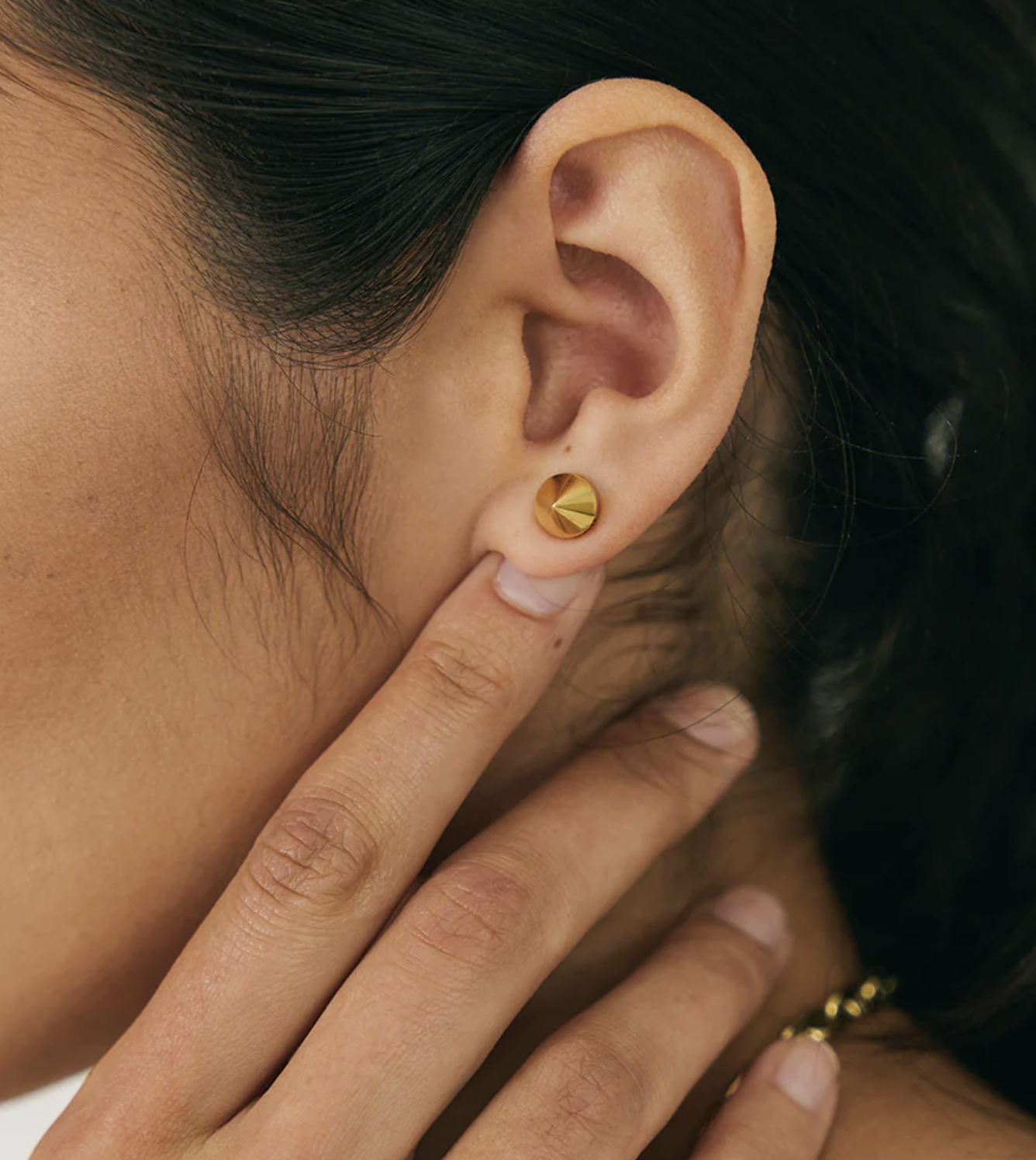 SPIKE STUD | 22K YELLOW GOLD