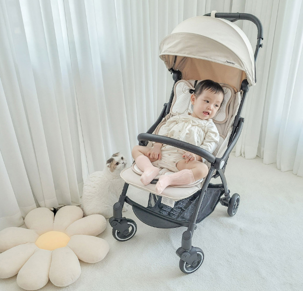 Dot to Dot 透冷氣新型冷氣面料-嬰兒車墊