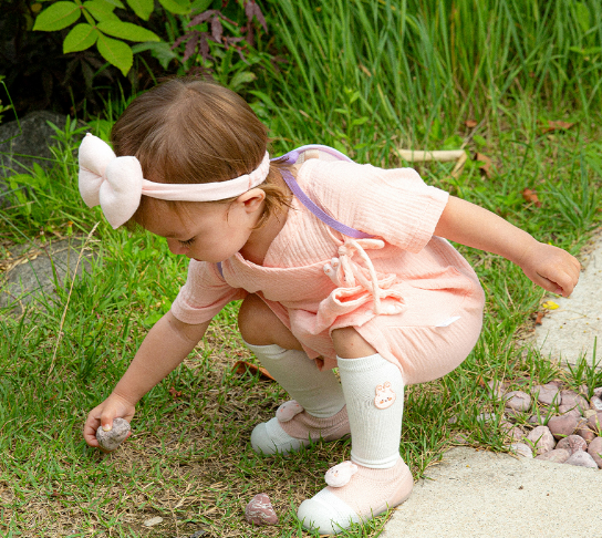 Dot to Dot 果凍人物系列-純白&麻花紋中長襪