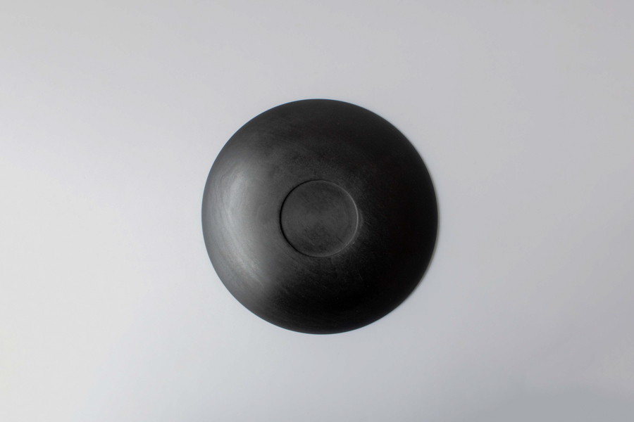 +g IFUJI-Delft plate M black logwood dye