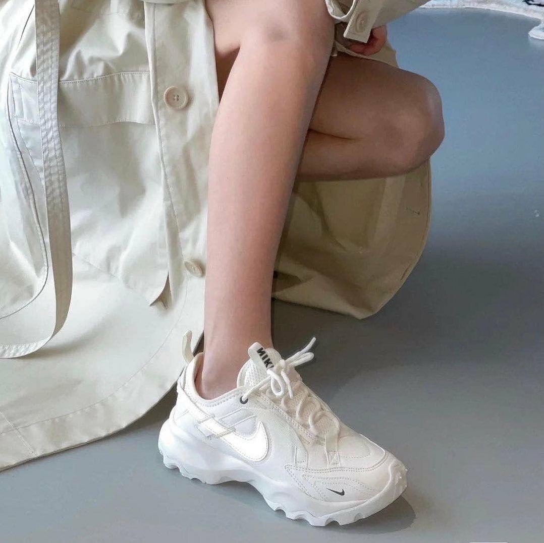 Nike Wms TC 7900 米白小白鞋 全白厚底增高