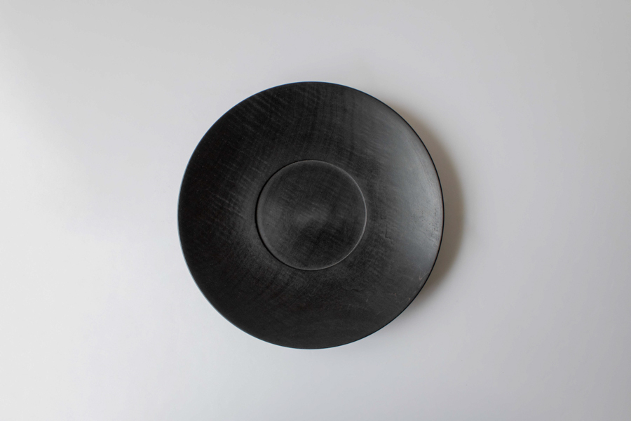 +g IFUJI-Delft plate L black logwood dye