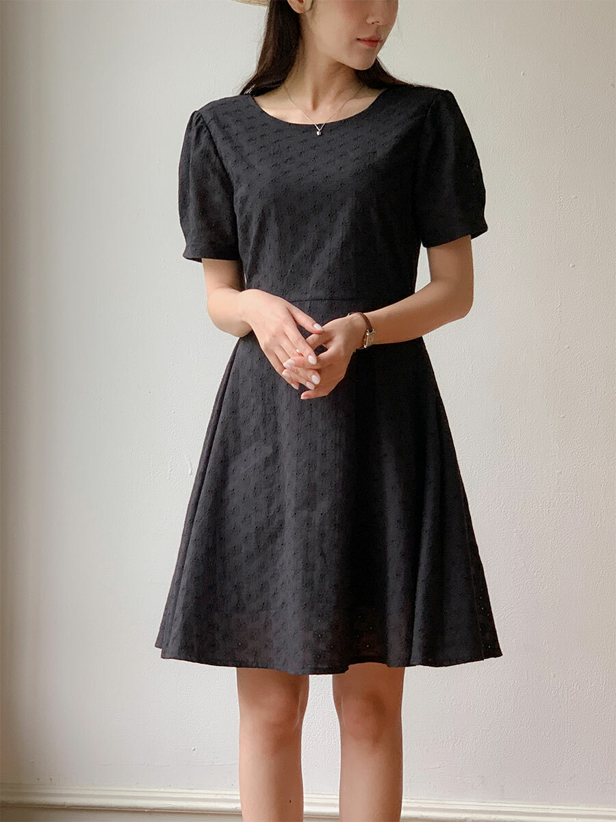 韓國Cherrykoko授權 高貴優雅雛菊印花後V設計洋裝【madekoko】系列