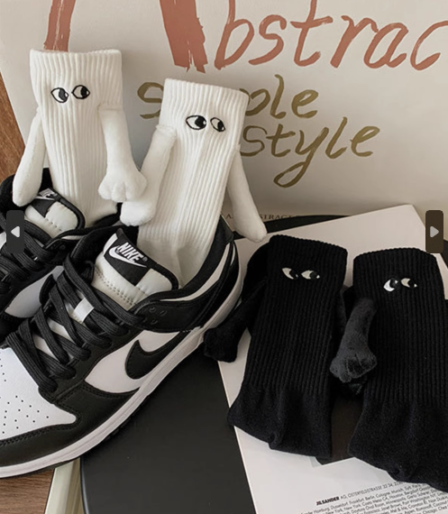 #現貨 熱銷1000雙🔥甜蜜牽手襪襪 磁吸小手手 現貨