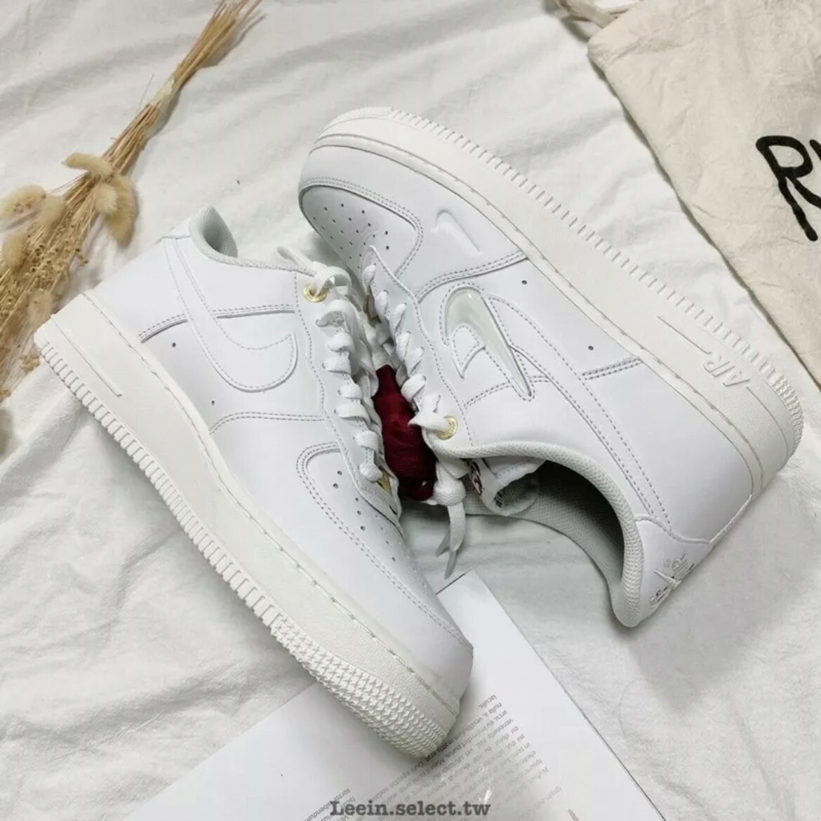 Nike Air Force 1 Low Prm 07 40週年 全白 壓印雙勾 男鞋 DQ7664-100