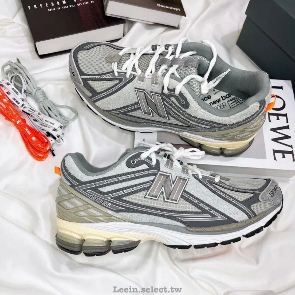 New Balance x N.HOOLYWOOD x INVINCIBLE® 三方聯名灰綠M1906RNI