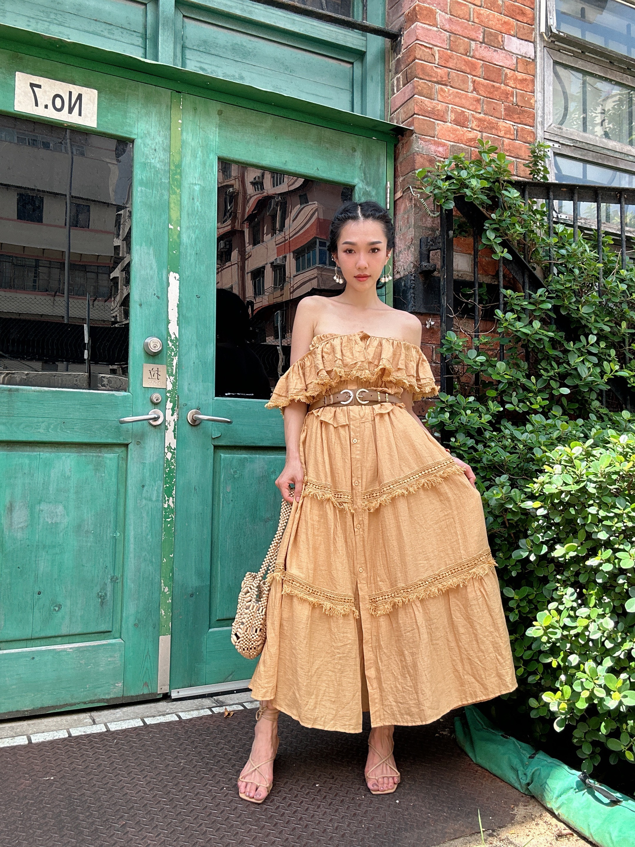 蘇蘇邊可拉肩民族連身裙（現貨款式）