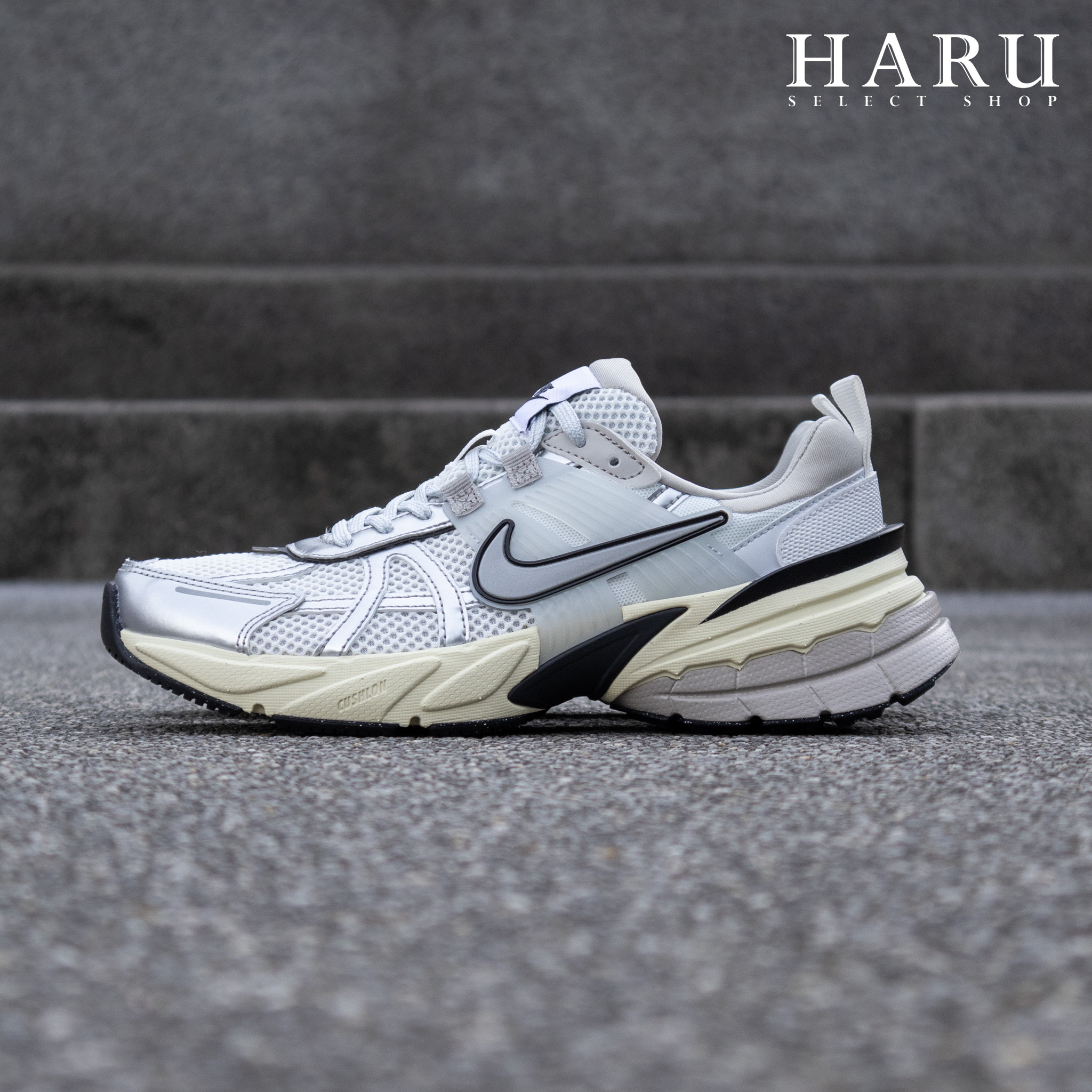 Nike V2K Run Runtekk Summit White Metallic Silver 白銀巴黎