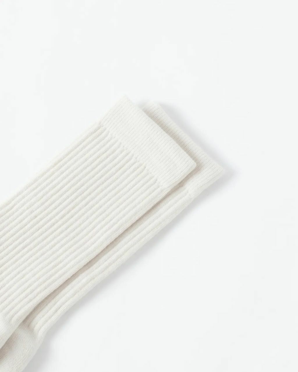 FAAM - ESSENTIAL CREW 石杏