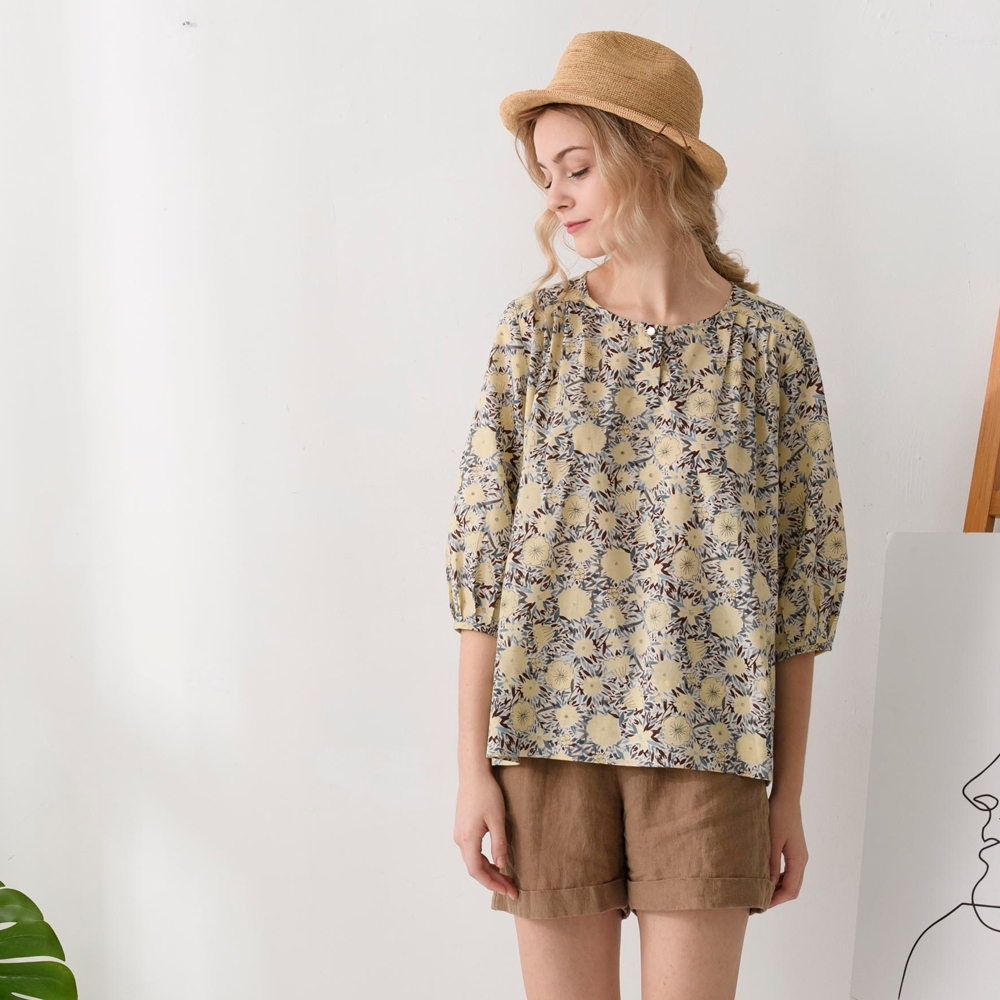 PIPPY 歐式花卉印花棉質圓領5分袖上衣 黃