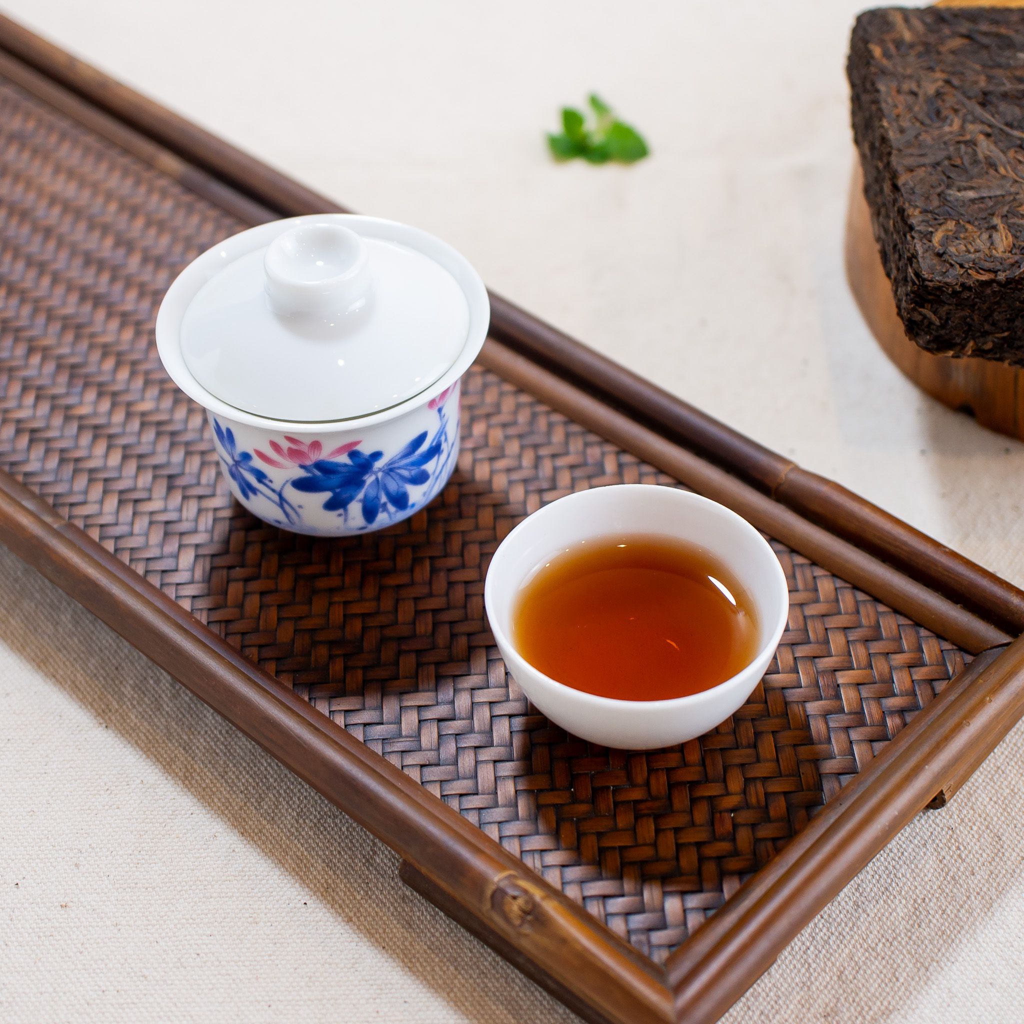 香港義安茶莊普洱茶磚－2000年熟磚