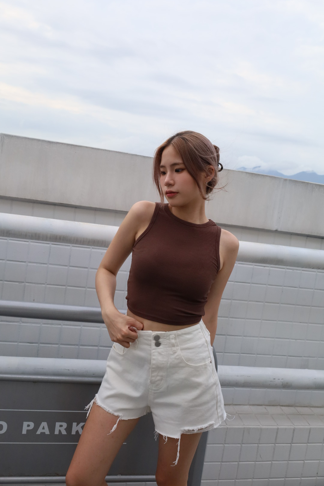 金屬銀釦美背背心