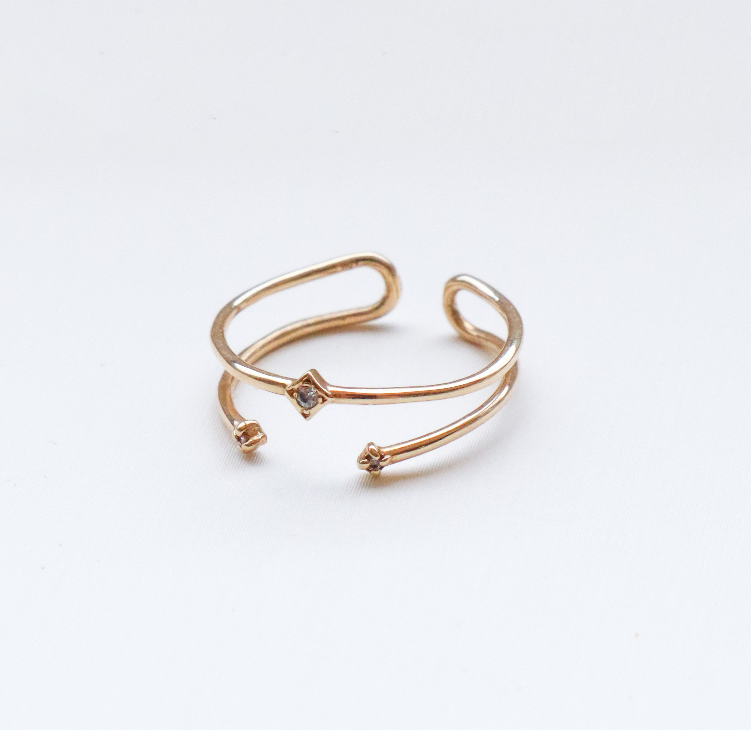 10K/簡約曲線鋯石戒指