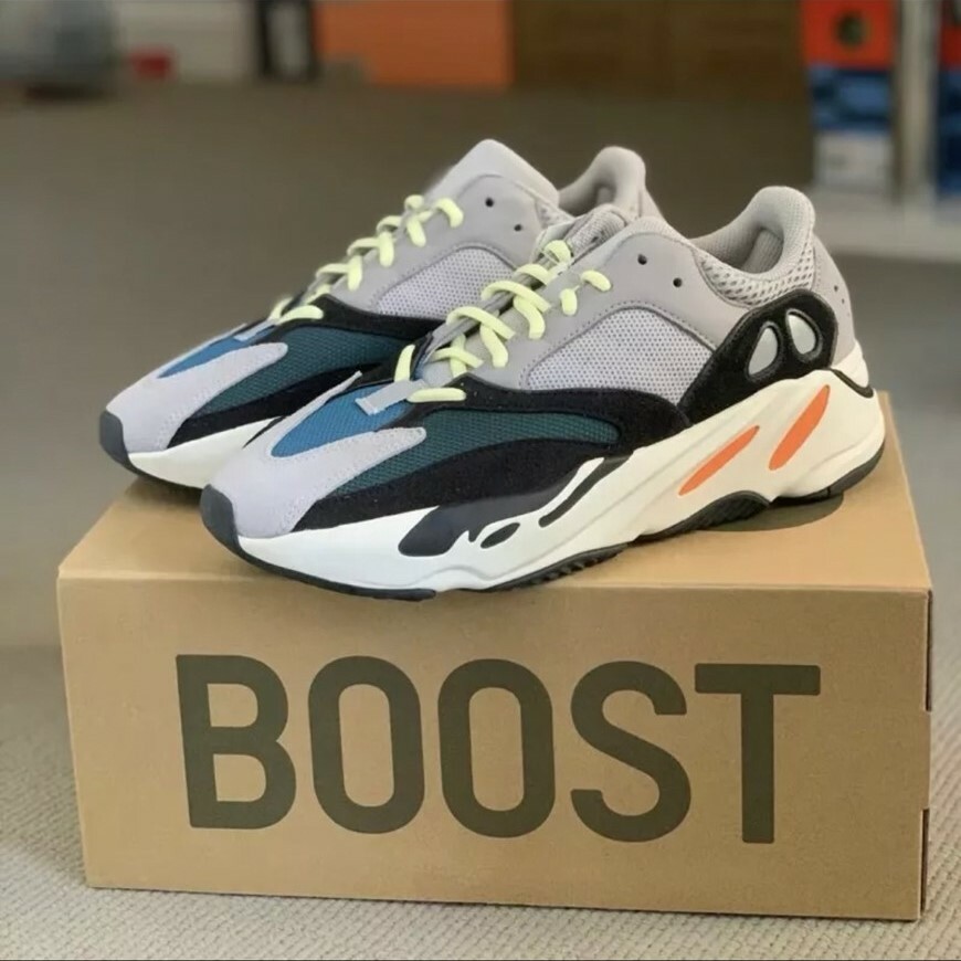 Adidas YEEZY Boost 700 OG配色 初代 Wave Runner 老爹鞋 B75571