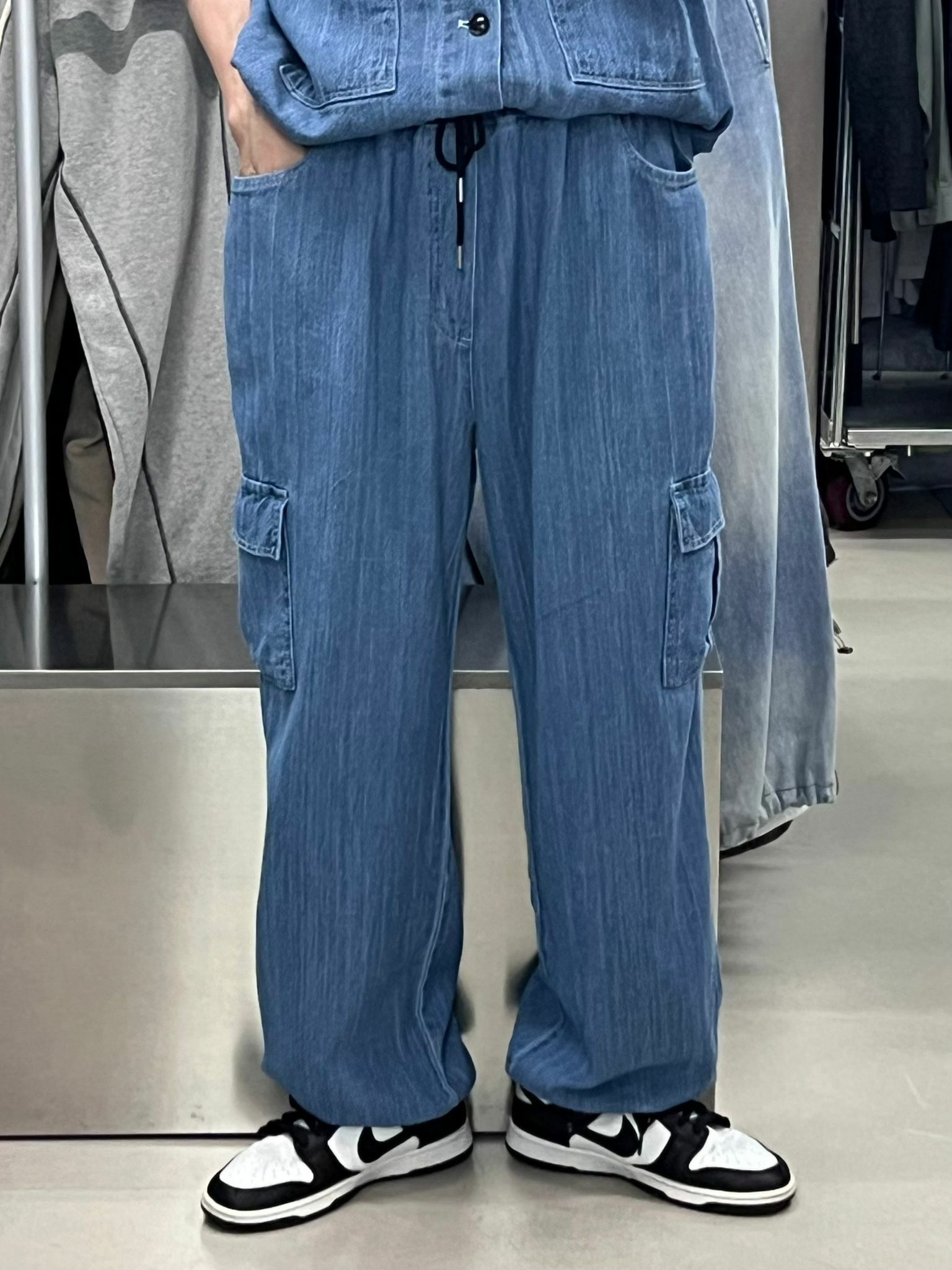 可束腳工裝鬆身牛仔褲 P2424