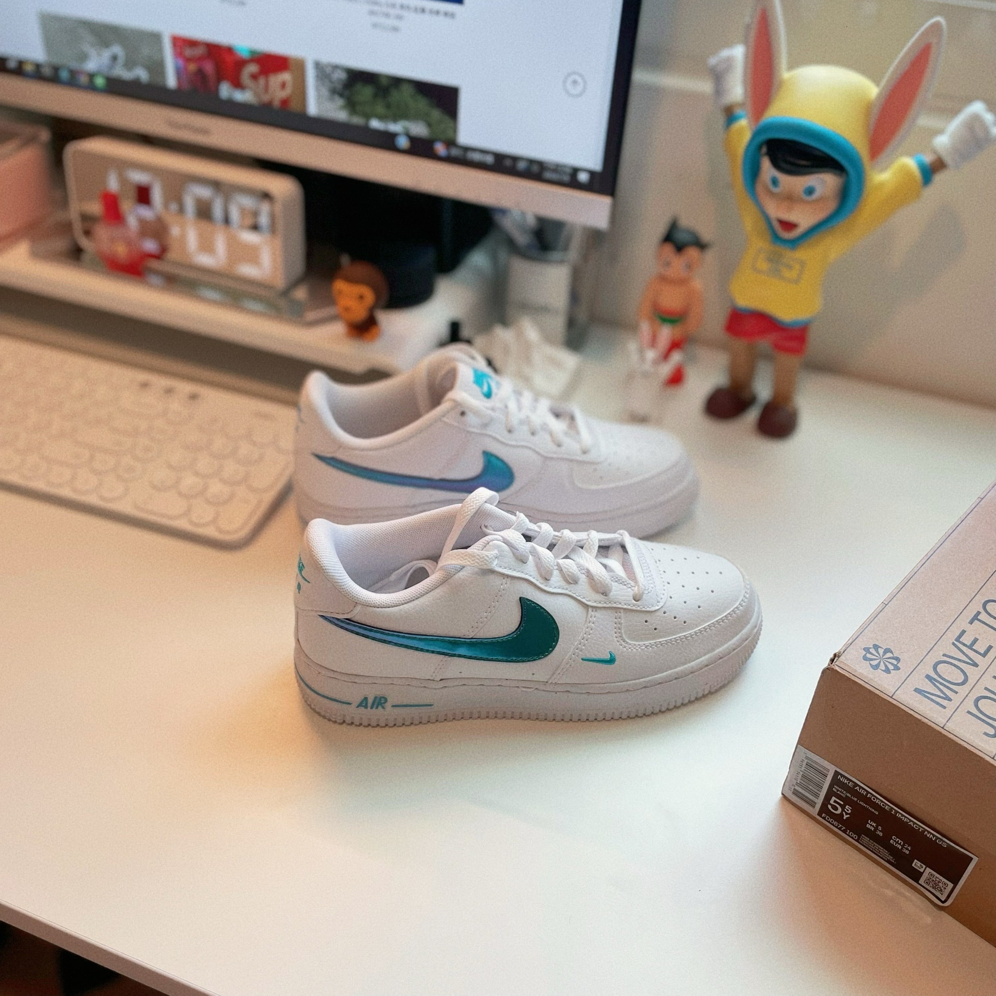 Nike Air Force 1 藍綠漸變 電鍍 藍色閃電 雷射 白色 白鞋 AF1 FD0677-100