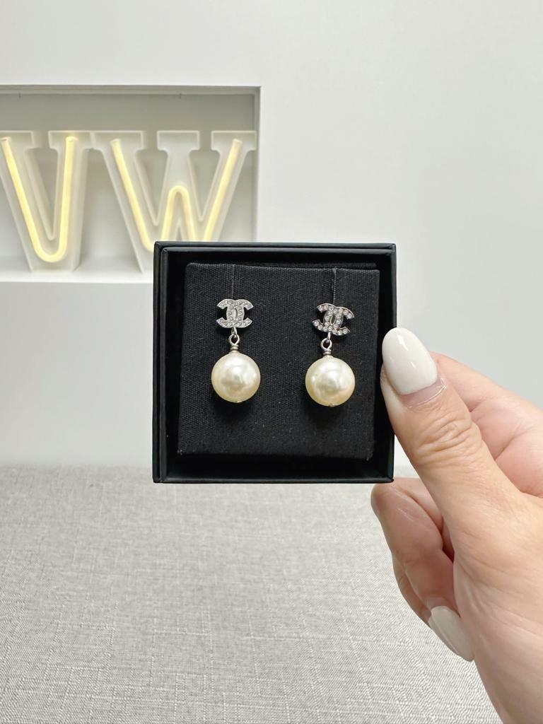 Chanel Earrings (A36138)