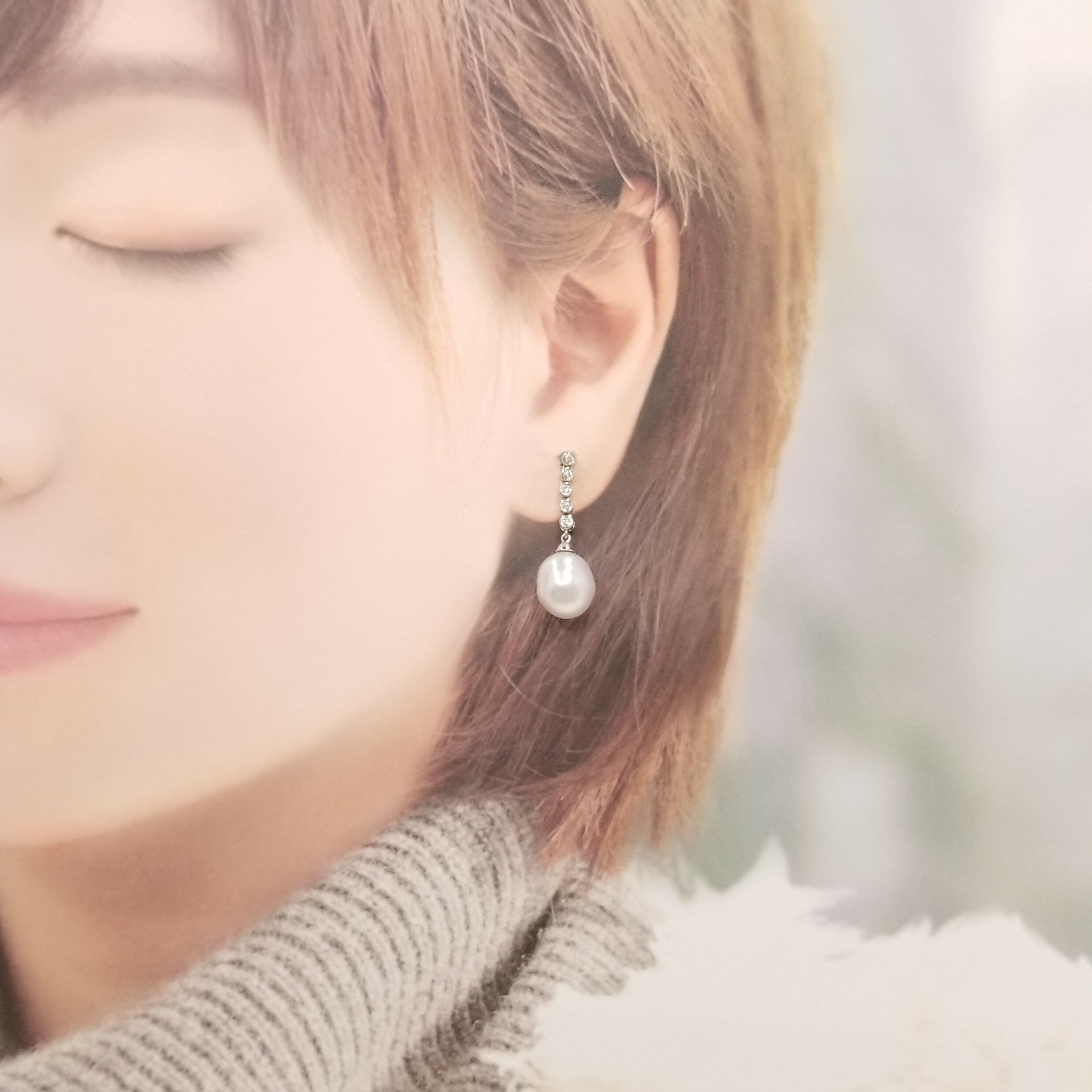 18K White Gold Pearl and Diamond Earrings