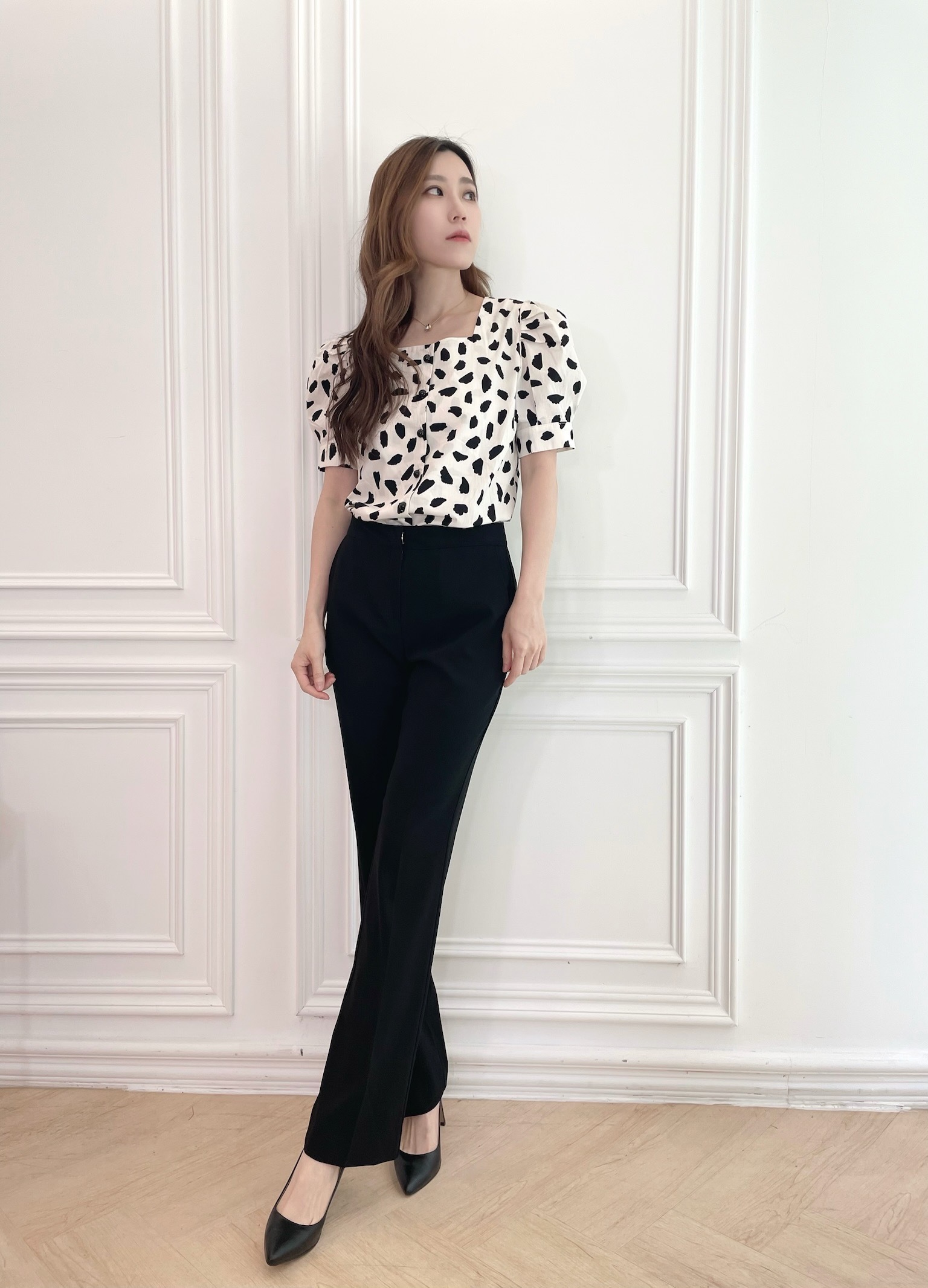 筆刷感方領公主袖上衣