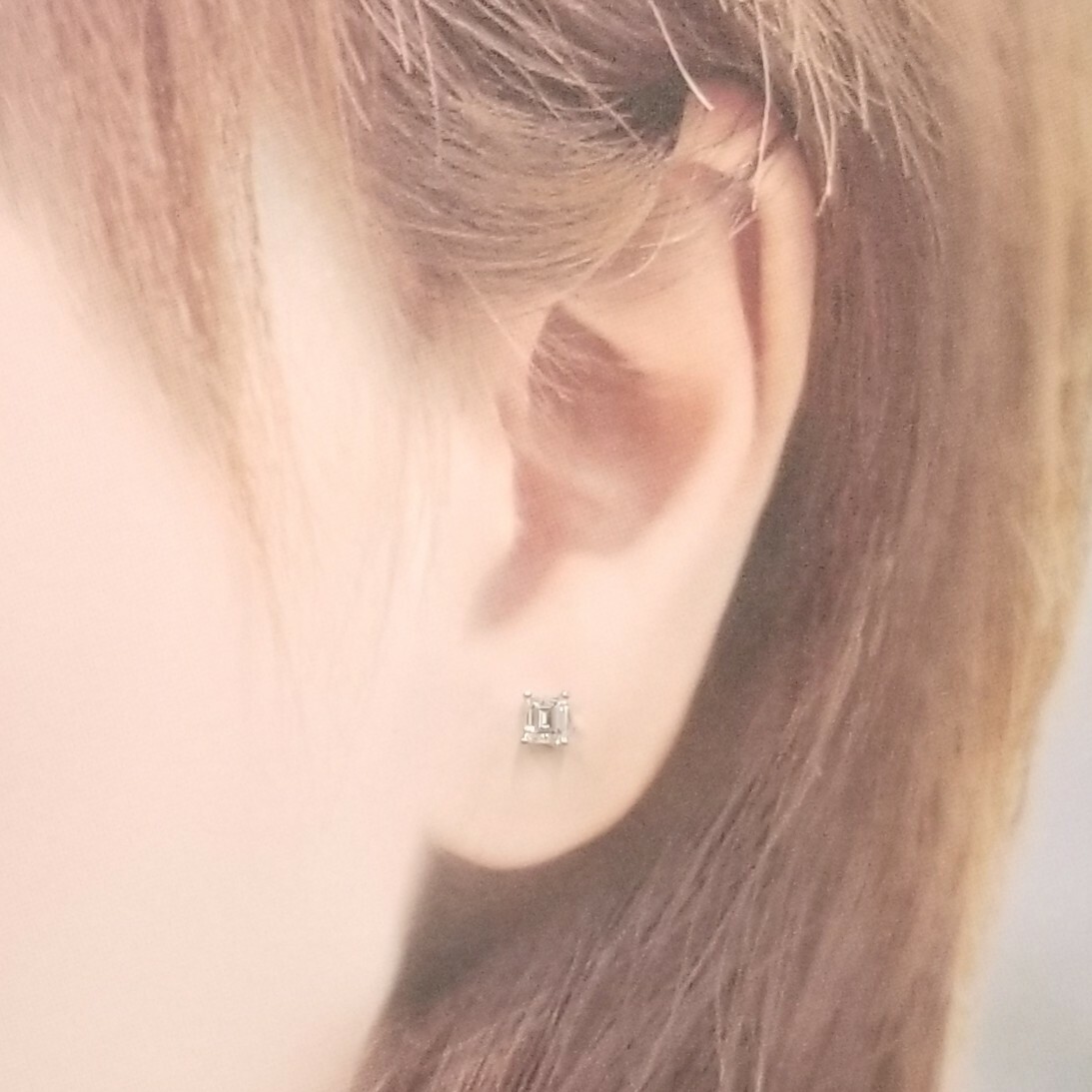 全新18K白金【主石56份方形鑽石】耳環