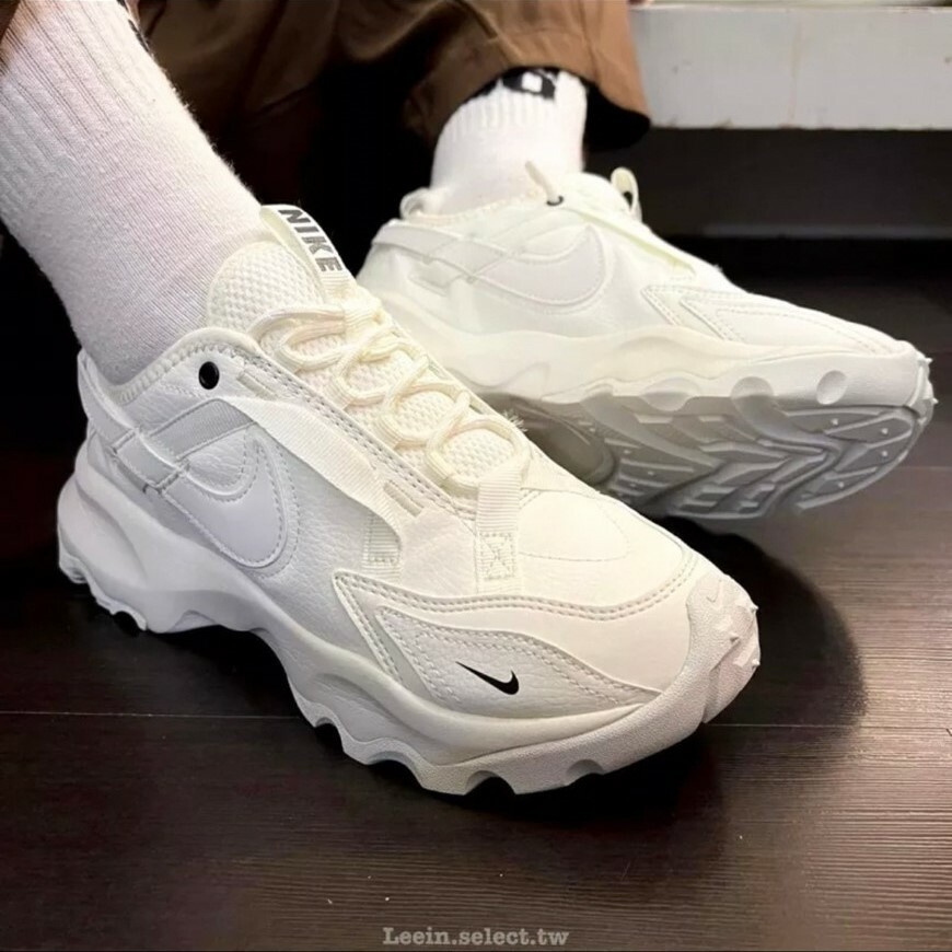 Nike TC-7900 老爹鞋 厚底 增高 3M反光 仙女 米白