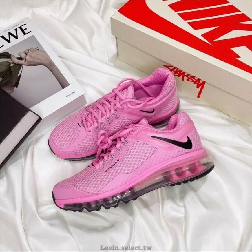 Nike Air Max 2013 x Stüssy "Pink" 聯名 粉 倒鉤 麻布 DR2601-600