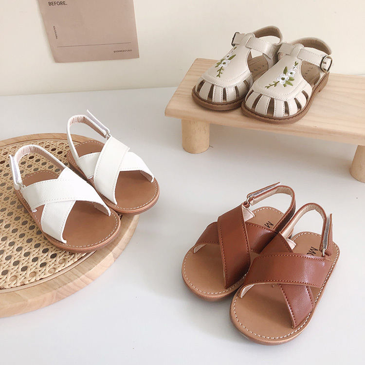 交叉魔鬼氈涼鞋