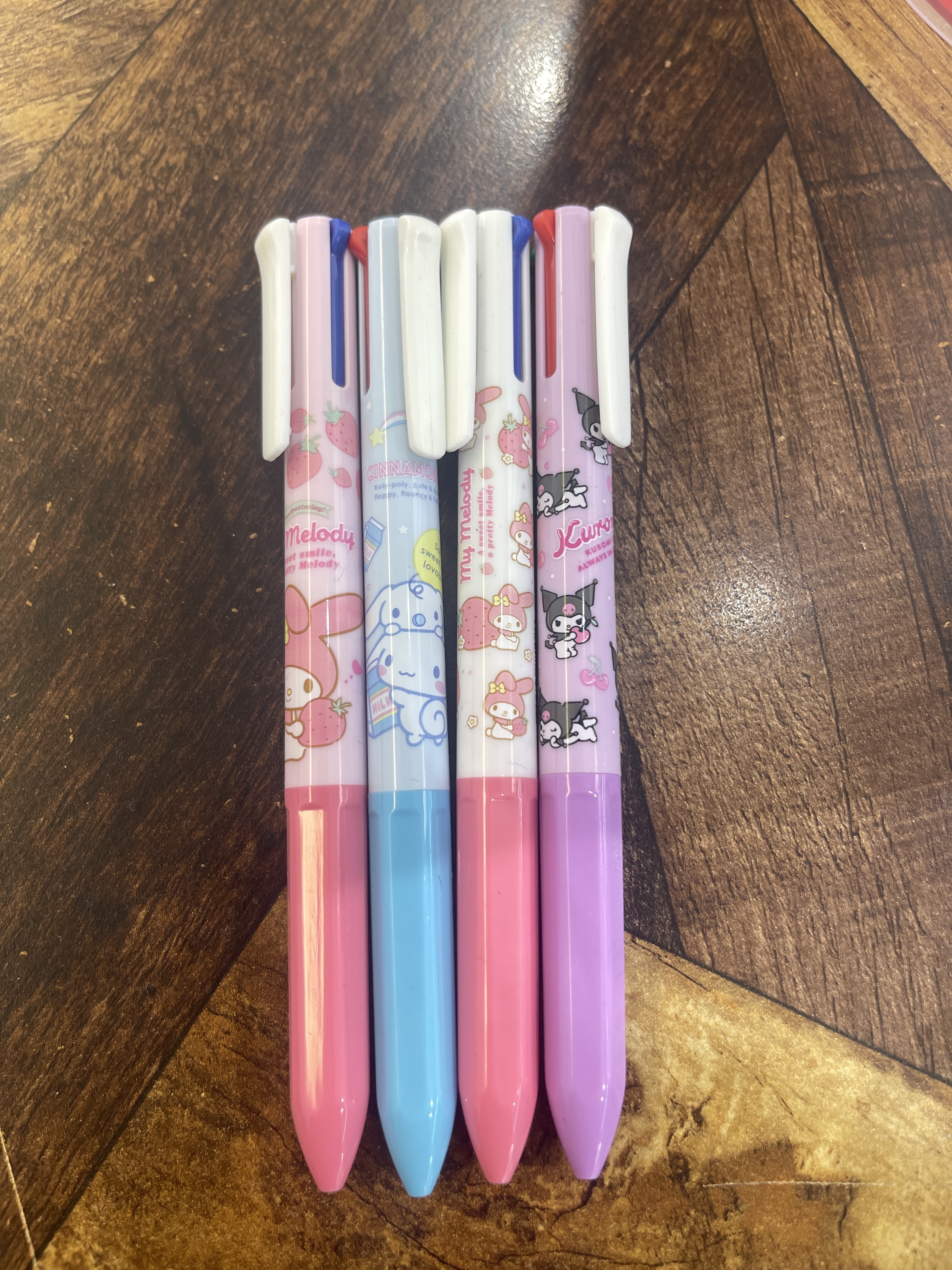 🇰🇷 韓國 三丽鷗圓珠筆（清貨價貨品，不設退換）（PE545）