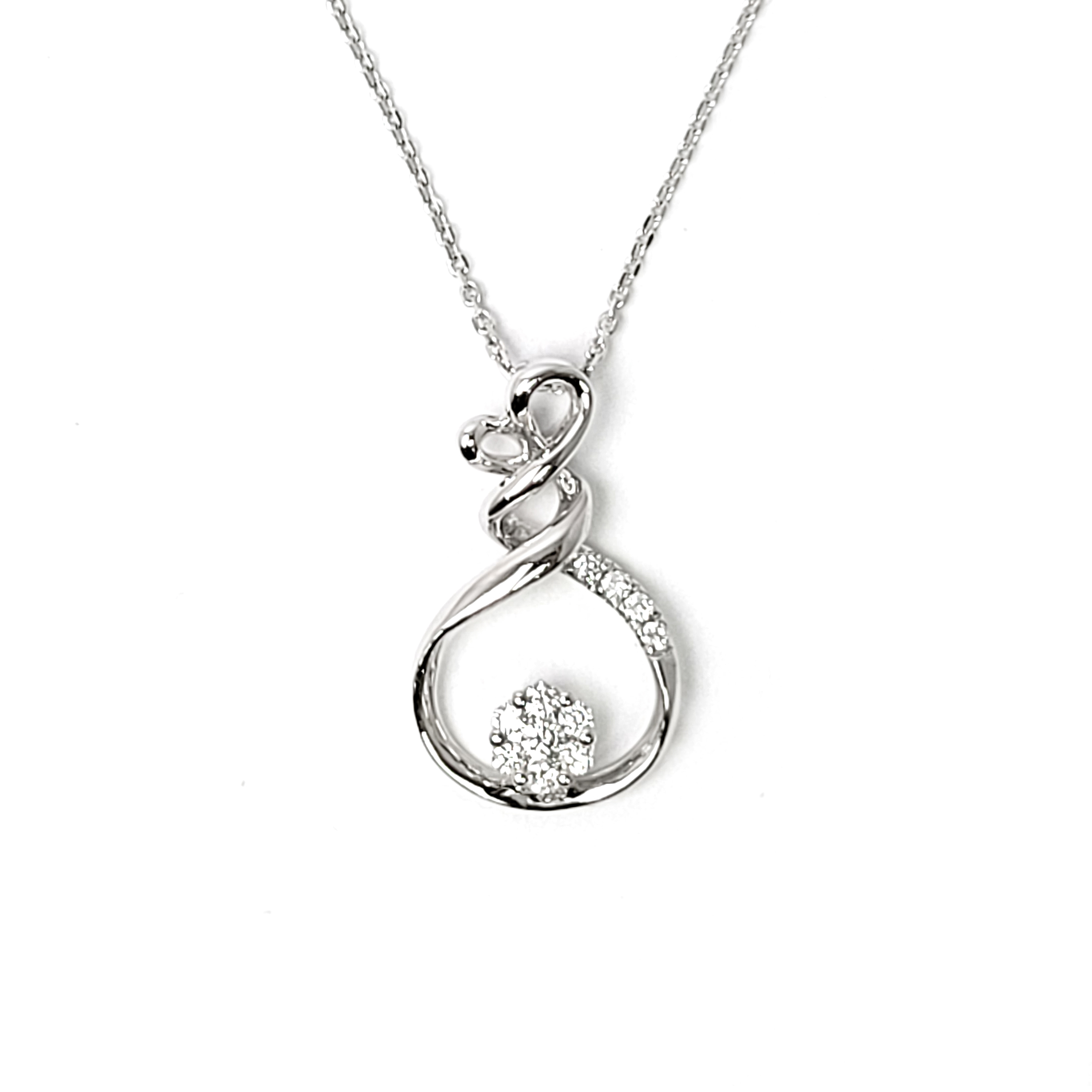 18K白金天然鑽石吊墜