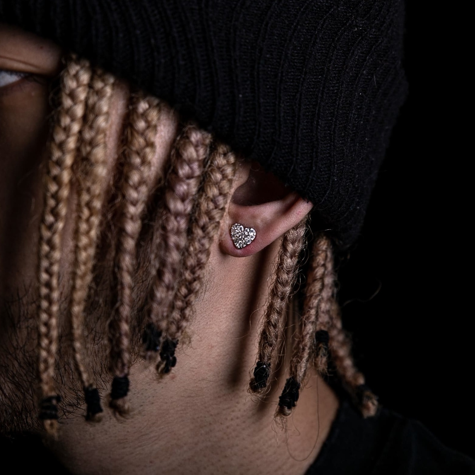 925純銀滿鑲愛心耳釘