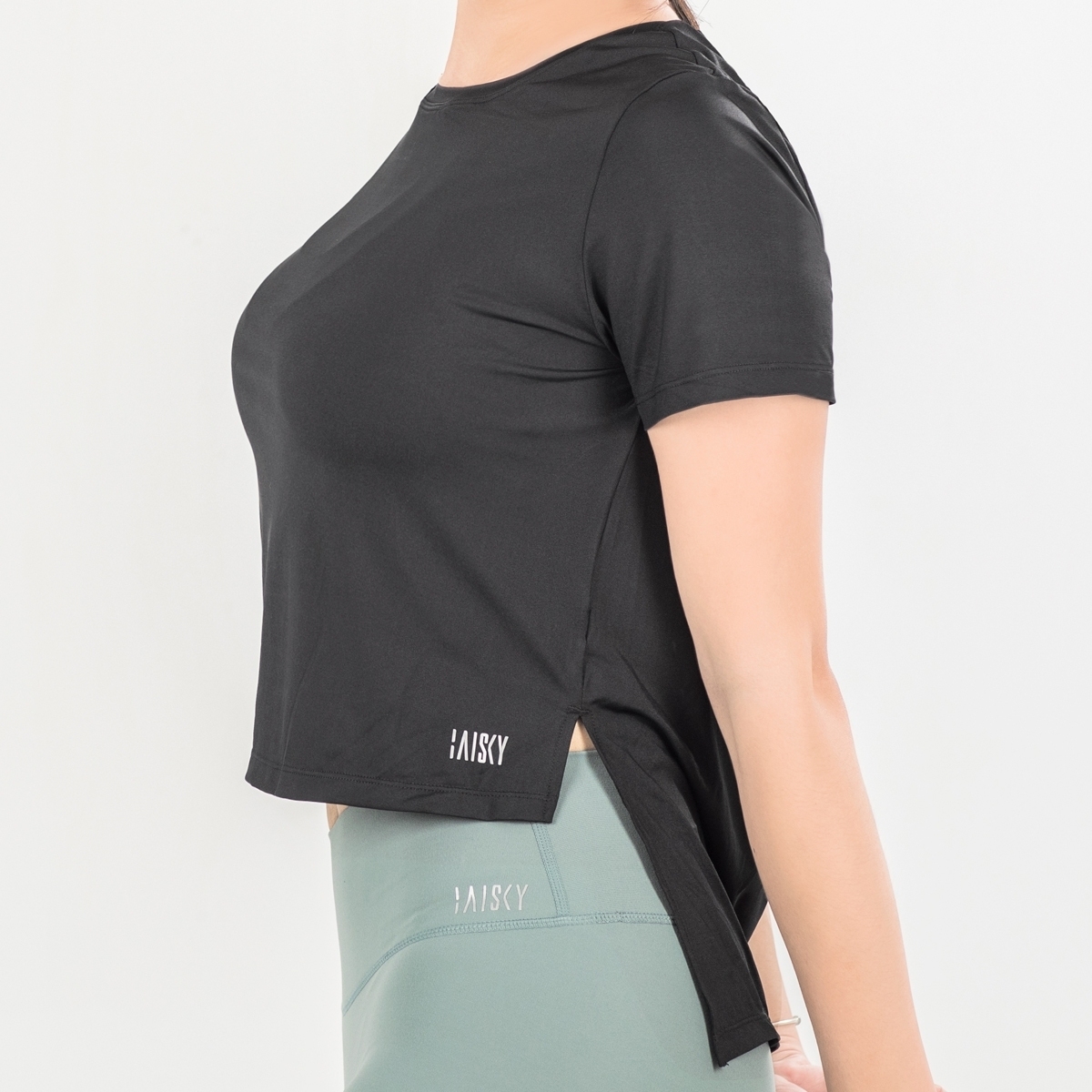 小心機顯瘦涼感罩衫 優雅黑