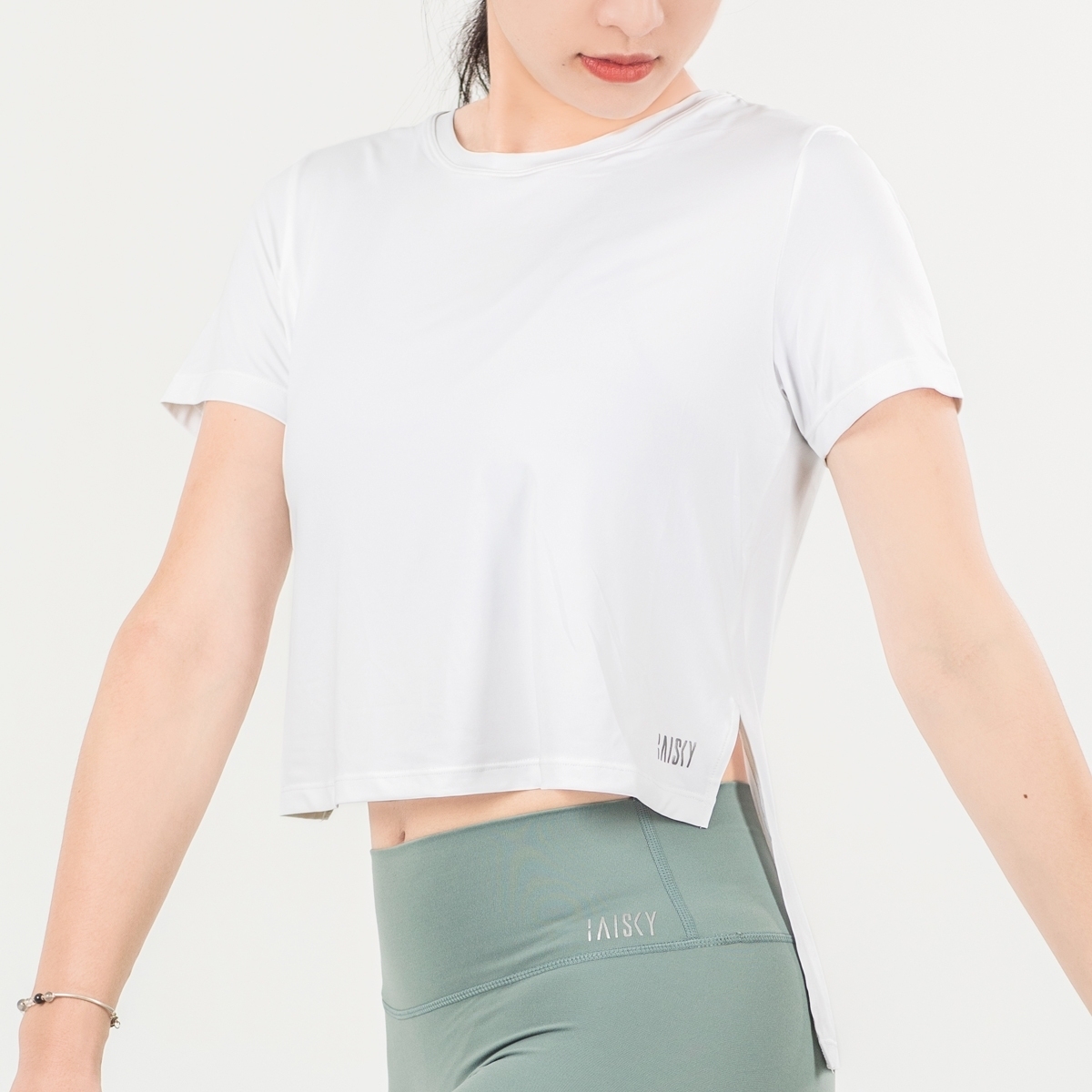 小心機顯瘦涼感罩衫 雪花白