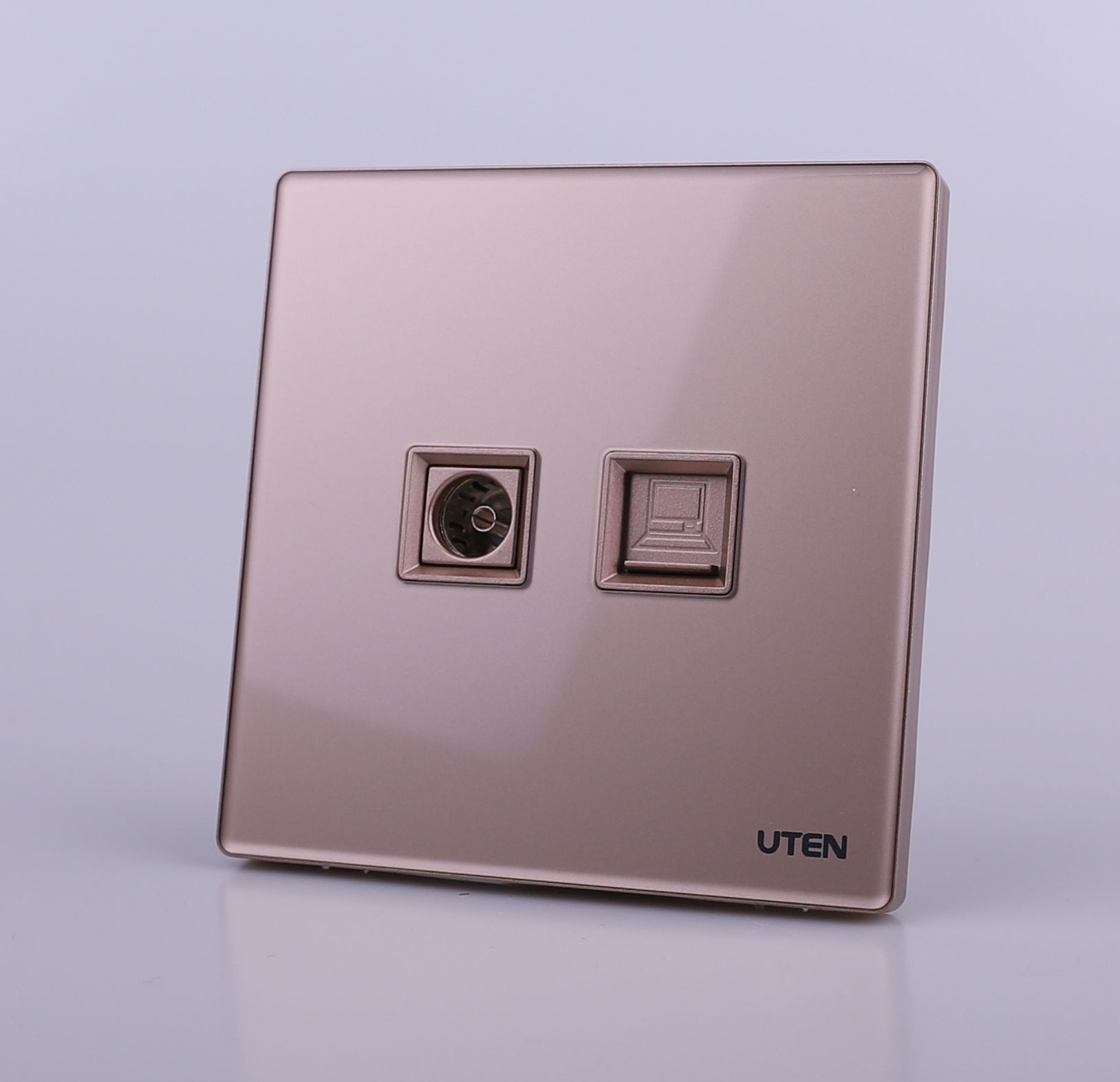 UTEN Z9 電視電腦插座(灰色/金色)