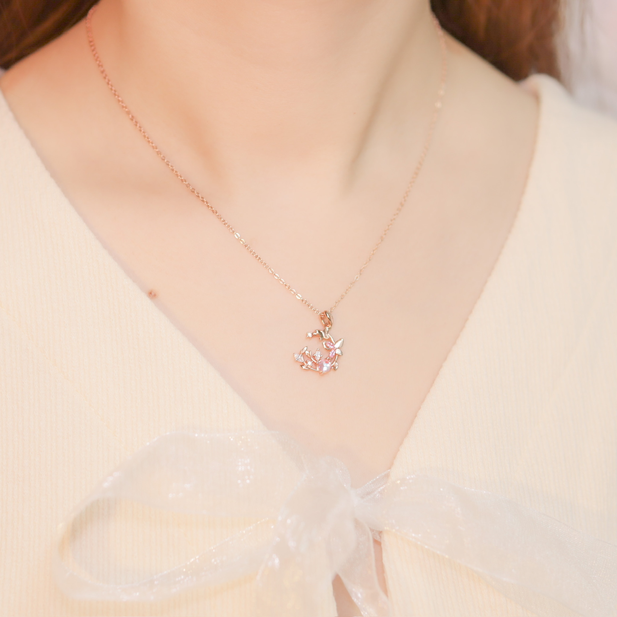 | 925 Silver・Rose Gold | Butterfly And Greenhouse Necklace | NE0717 |