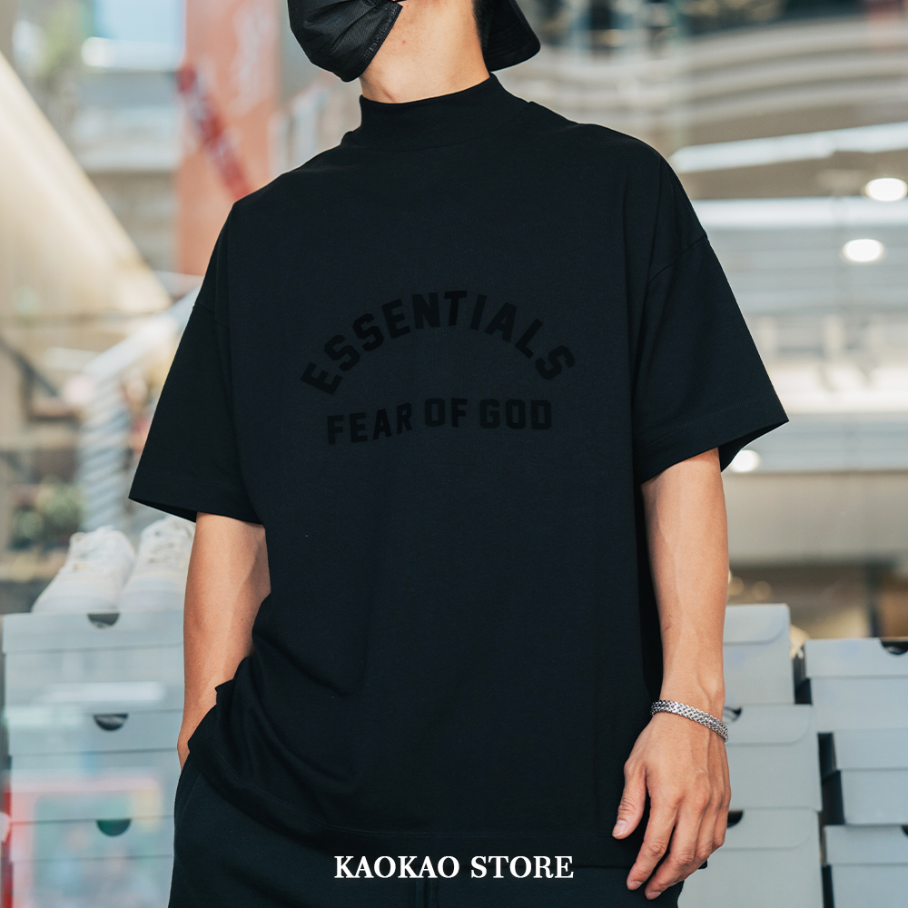Black Collection 系列ESSENTIALS Fear Of God 矅石黑短袖FOG 短